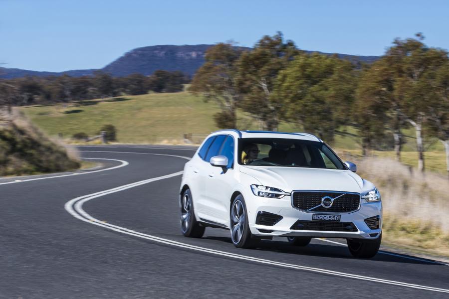  Volvo XC60 T8 Inscription 2017 года  (AU) (фото 2 из 23)